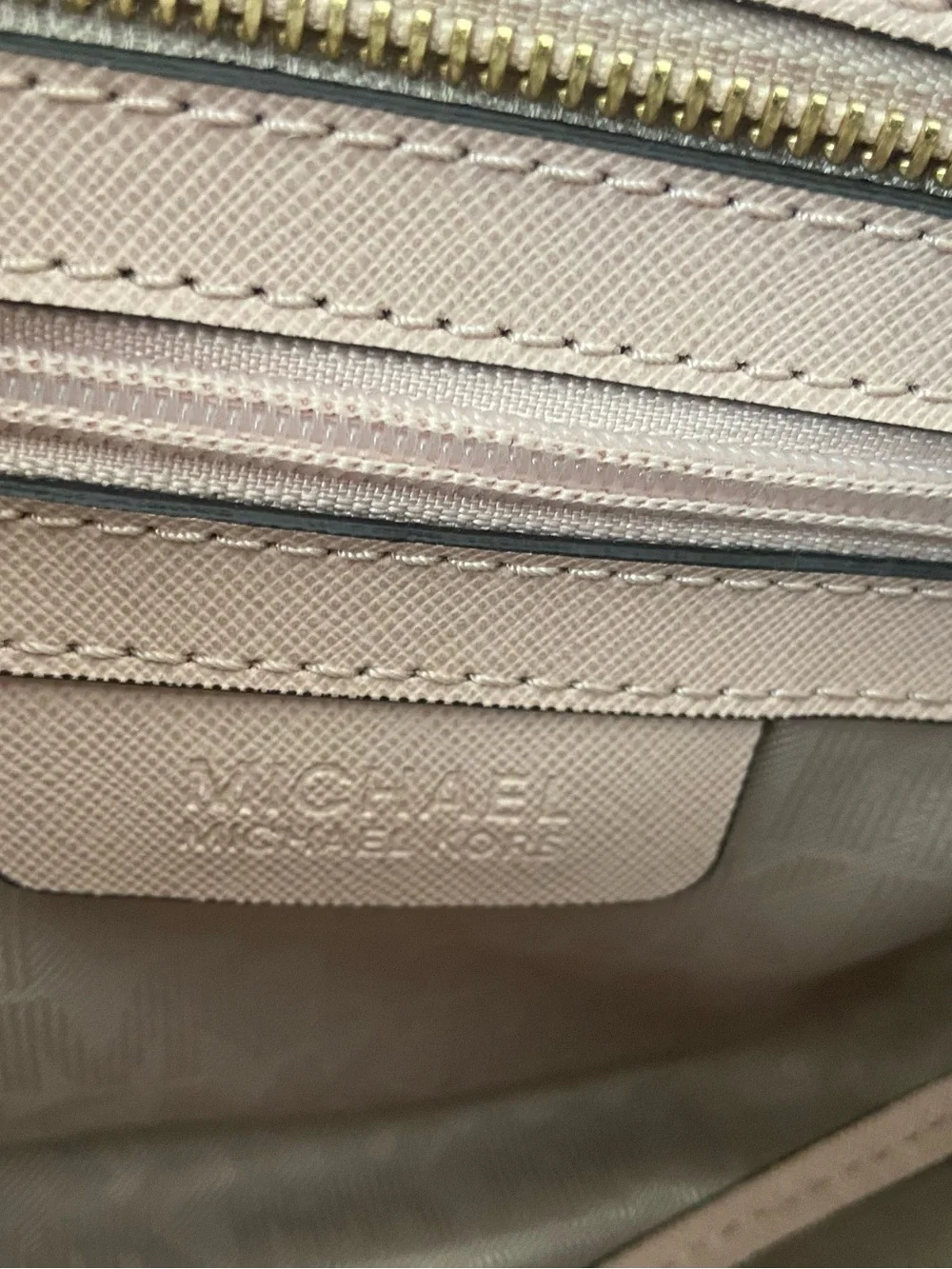 NWOT Michael Kors Selma Studded Medium Crossbody Bag - Blush Pink